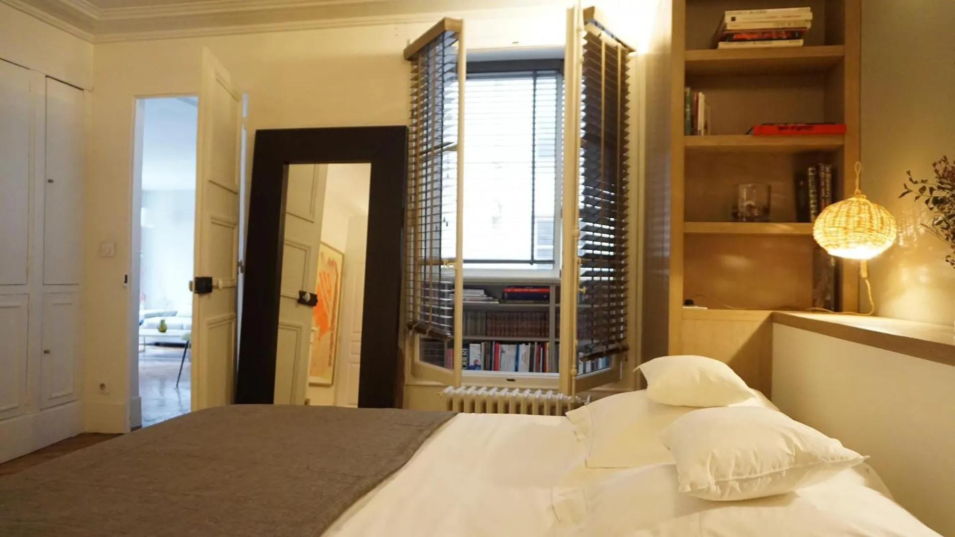 Rue De Penthievre - Paris 8 Apartment