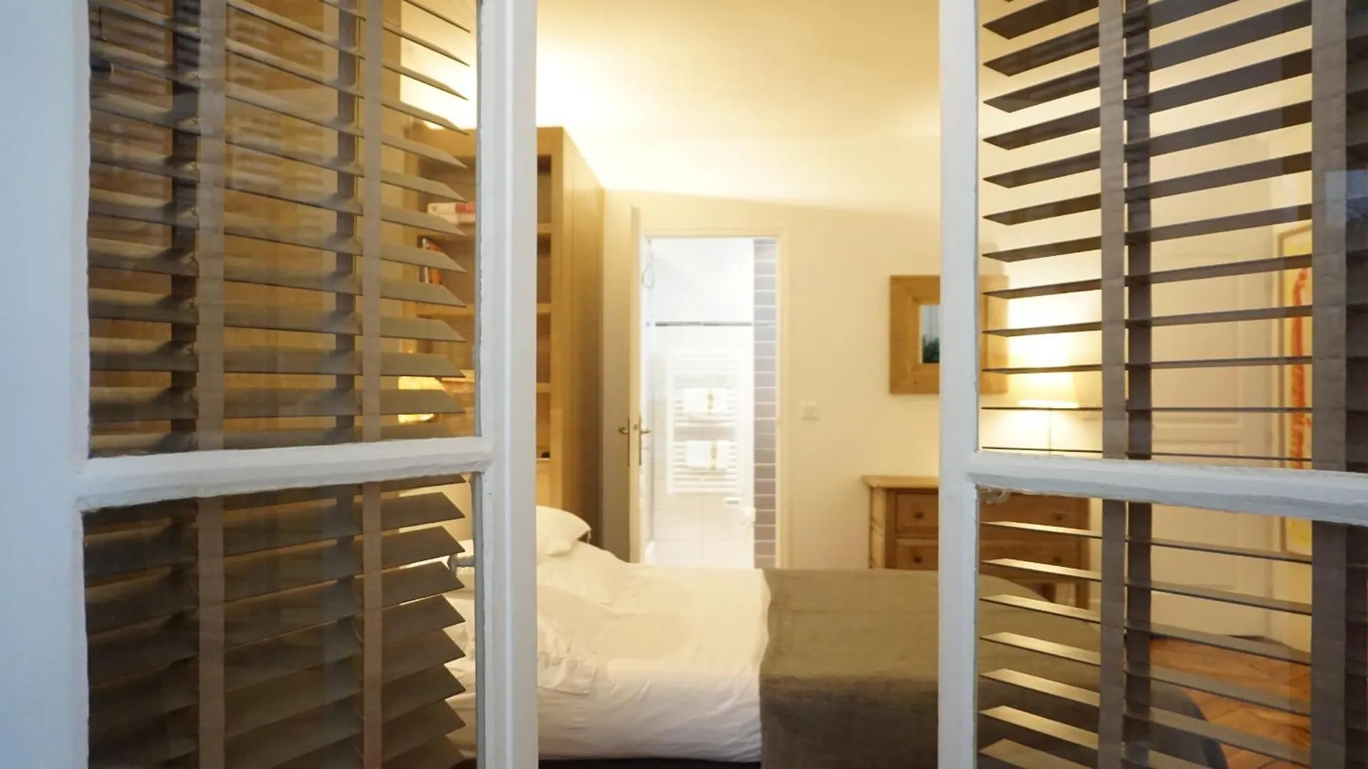 Rue De Penthievre - Paris 8 Apartment 0*,