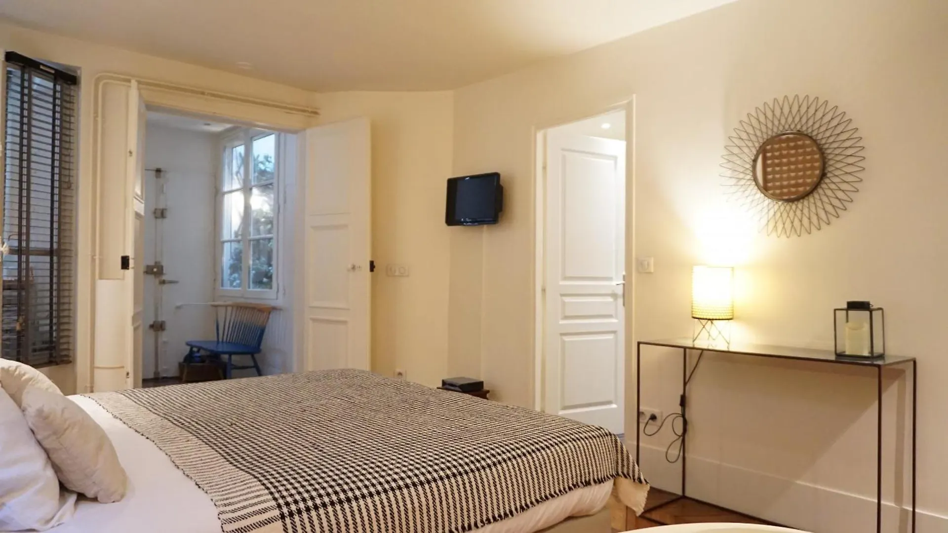 Rue De Penthievre - Paris 8 Apartment